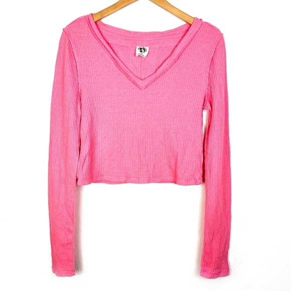 Free People We The Free Organic Cotton Pink V-Neck Crop Thermal Top size medium - Picture 2 of 5